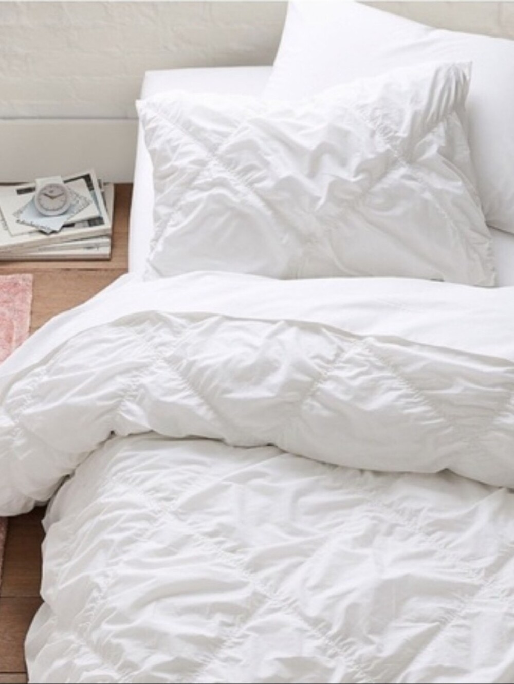 Pottery Barn Teen Pintuck White Twin Duvet Cover & Standard Pillowcase